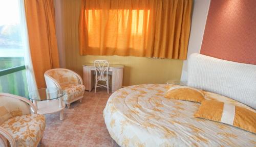 Suite Junior Deluxe del hotel Kaktus Albir. Foto 1