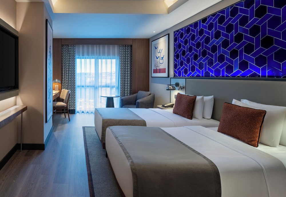 Habitación Standard con 2 camas individuales del hotel Mercure Istanbul Altunizade. Foto 1