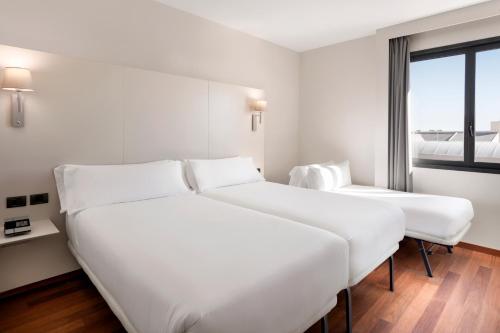 Habitación Triple del hotel B&B Elche