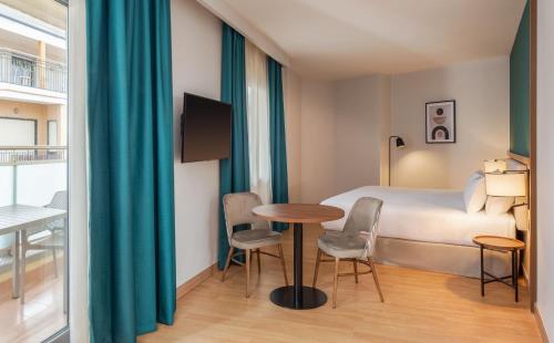 Habitación Superior - 1 cama grande del hotel Elche Centro Affiliated by Meliá
