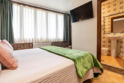 Habitación doble con 1 o 2 camas y parking del hotel Grupo Hoteles La Pasera. Foto 4