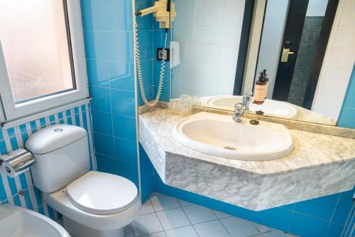 2 camas individuales del hotel Faranda Pathos Gijon, Ascend Hotel Collection. Foto 4