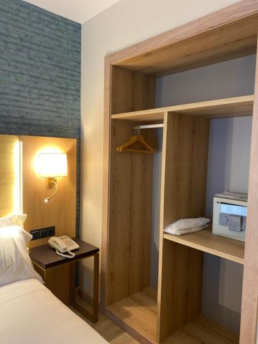 Habitación Doble Superior del hotel Zentral Gijon Rey Pelayo. Foto 3