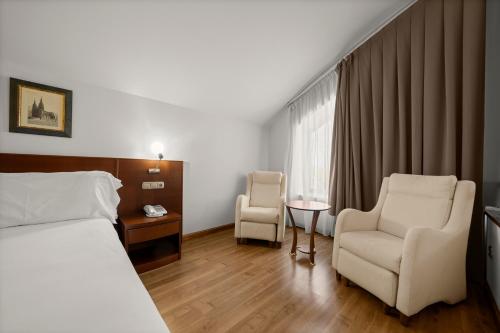 Suite del hotel Zentral Gijon Rey Pelayo. Foto 11