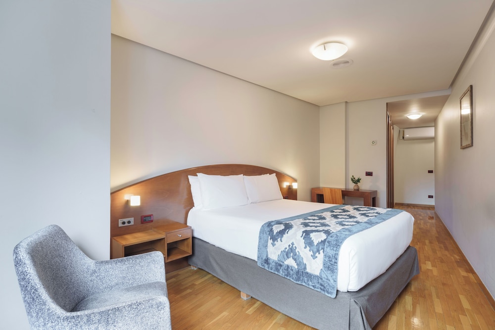 Habitación Doble del hotel Exe El Magistral. Foto 6