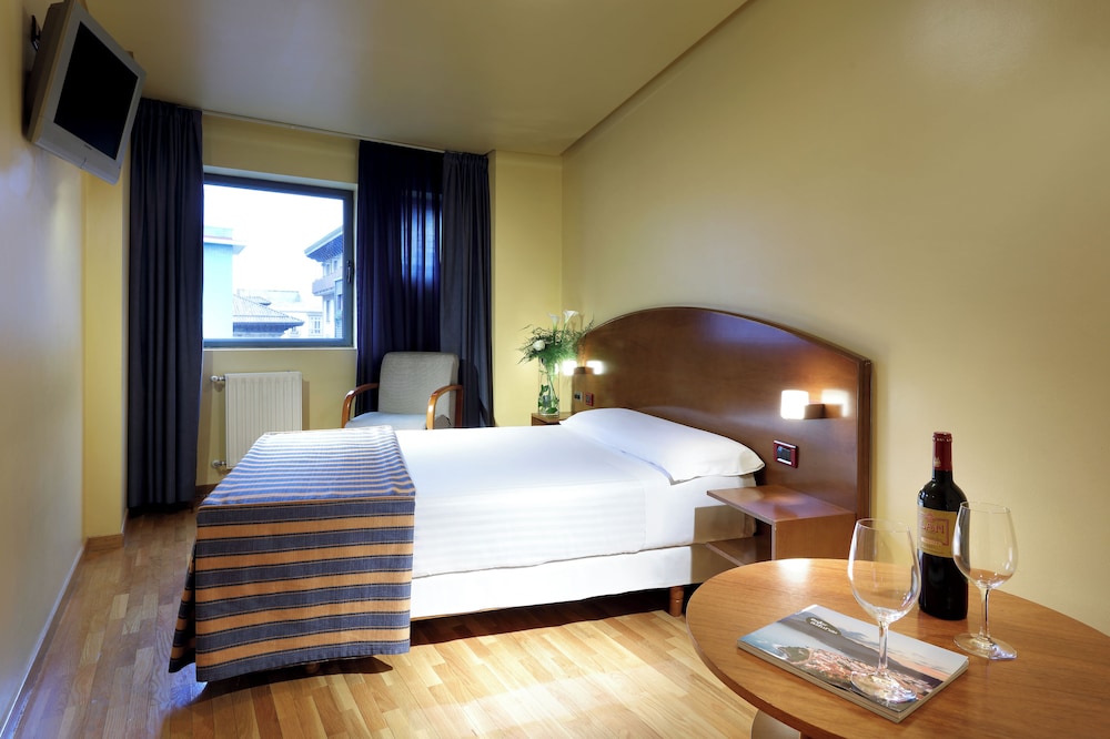 Habitación doble del hotel Exe El Magistral. Foto 4