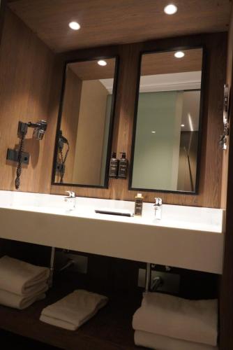 Habitación Doble Superior del hotel Palacio de Valderrabanos. Foto 5