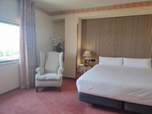 Suite Junior del hotel Sercotel Cuatro Postes. Foto 8