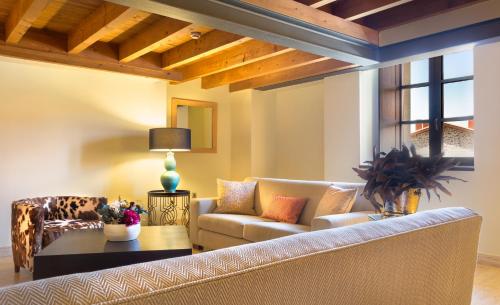 Suite del hotel Izan Puerta de Gredos. Foto 19