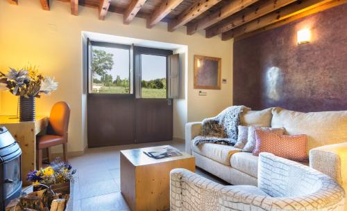 Habitación Dúplex con chimenea del hotel Izan Puerta de Gredos. Foto 4