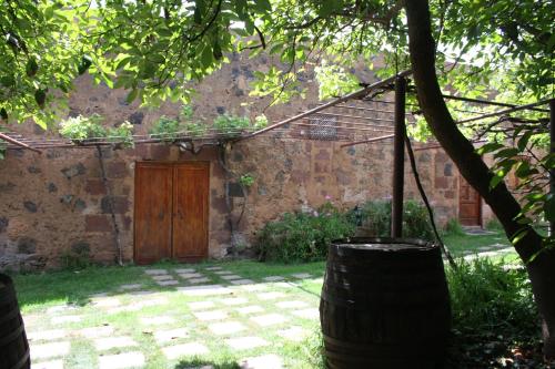 Casa Vista Piscina Vista Jardin 1 habitación Sofá Cama incluido 2 Camas individuales del hotel Finca El Vergel Rural. Foto 11