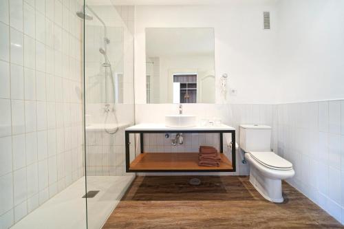 Habitación doble Sofá Cama incluido 2 Camas individuales del hotel BLUESEA Golden Beach - Adults Only. Foto 9