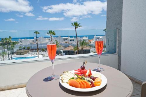 Junior suite Vista Mar Sofá Cama incluido 2 Camas individuales del hotel BLUESEA Golden Beach - Adults Only. Foto 9