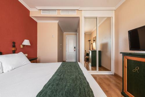 Habitación Doble Estándar del hotel Rio Badajoz. Foto 1