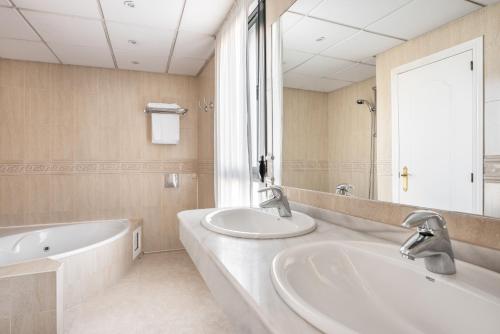 Suite del hotel Rio Badajoz. Foto 3