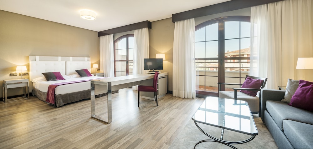 Habitación familiar, 2 adultos y dos niños del hotel Ilunion Golf Badajoz
