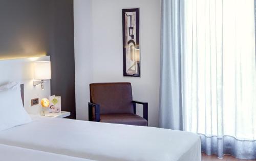 Habitación Doble Estándar - 2 camas del hotel Sercotel Gran hotel Zurbarán. Foto 2