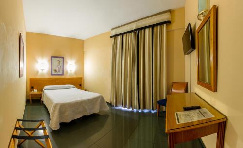 Habitación Doble con terraza y aparcamiento del hotel Zeus