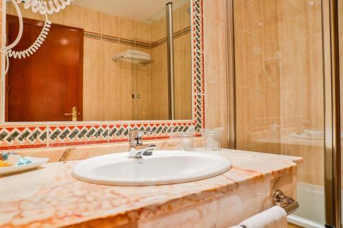 Habitación Triple del hotel Velada Merida. Foto 4