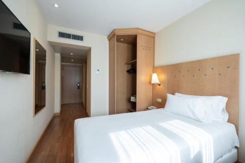 Habitación Individual del hotel Catalonia La Maquinista. Foto 1