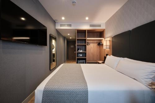 Habitación Individual Deluxe del hotel Catalonia La Maquinista