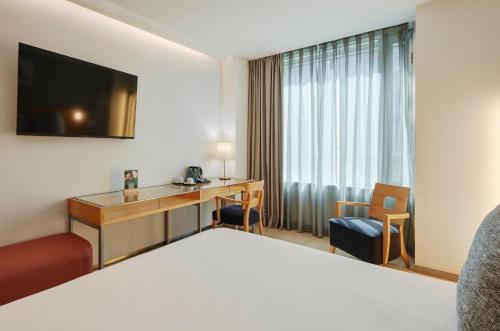 Habitación Estándar - 1 cama grande del hotel Sercotel Caspe. Foto 4