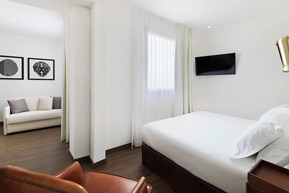 Habitación Triple del hotel H10 Montcada Boutique