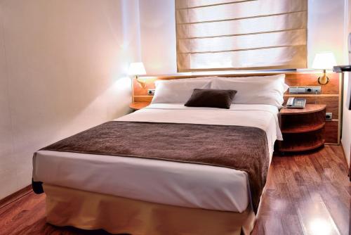 Habitación Doble Pequeña del hotel ITC Barcelona by Soho Boutique. Foto 2