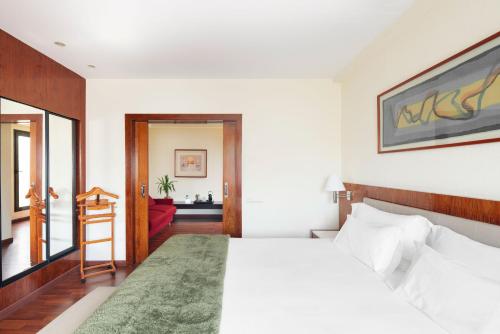 Suite Junior del hotel NH Barcelona Entenza. Foto 2
