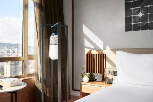 Habitación Premium Skyline del hotel Nobu Barcelona. Foto 4