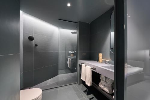 Habitación Doble con balcón del hotel Barcelona Princess. Foto 2