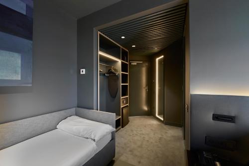 Habitación Doble con balcón del hotel Barcelona Princess. Foto 3