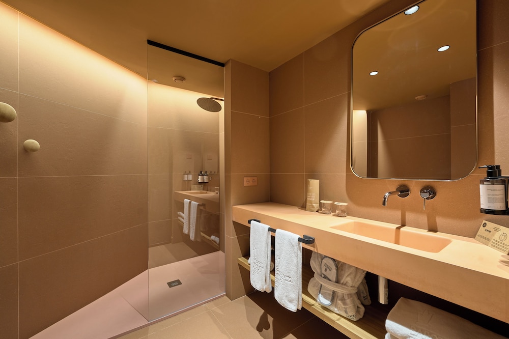 Habitación doble, balcón del hotel Barcelona Princess. Foto 4