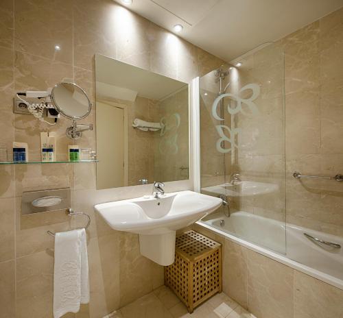 Habitación Familiar del hotel Roger De Lluria Barcelona