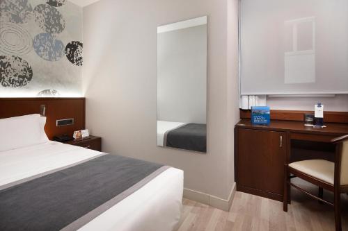 Habitación Individual del hotel Hcc Taber. Foto 1