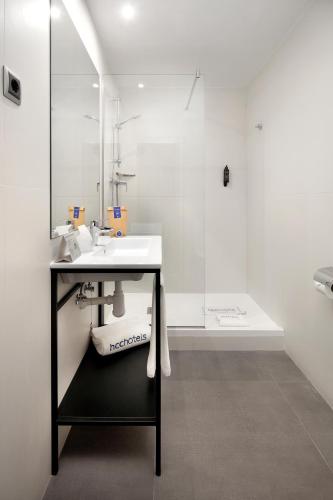 Habitación Individual del hotel Hcc Taber. Foto 3