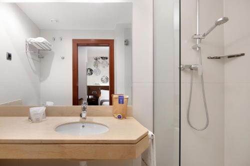 Habitación Individual del hotel Hcc Taber. Foto 4