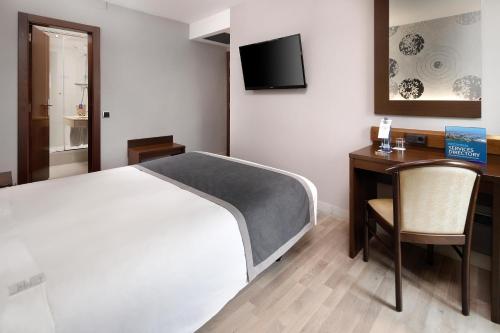 Habitación Doble - 2 camas del hotel Hcc Taber. Foto 4