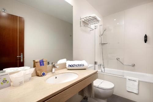 Habitación Doble - 2 camas del hotel Hcc Taber. Foto 15
