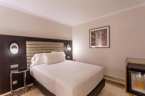 Habitación Doble Básica del hotel Eurostars Cristal Palace. Foto 2