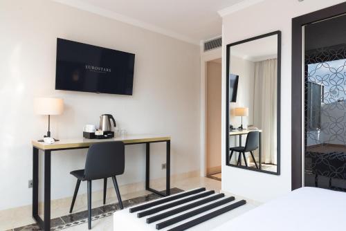 Habitación Doble con terraza - 1 o 2 camas del hotel Eurostars Cristal Palace. Foto 3