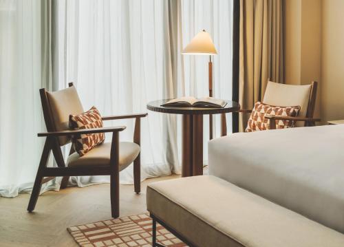 Habitación Deluxe - 1 cama grande del hotel Condes De Barcelona