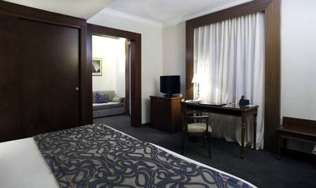 Habitación doble Business del hotel El Avenida Palace. Foto 2