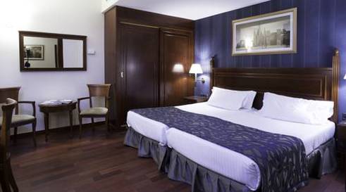 Habitación doble Business del hotel El Avenida Palace. Foto 3