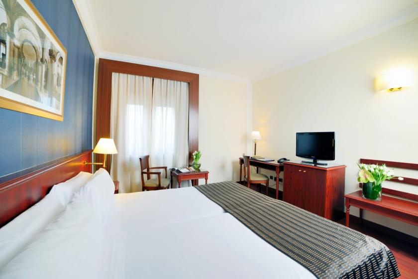 Habitación doble Contigua del hotel El Avenida Palace