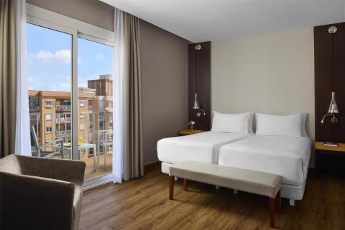 Habitación doble Superior Agradable del hotel Nh Barcelona Stadium. Foto 1