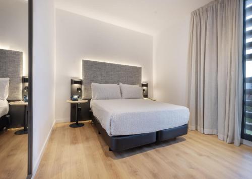 Habitación Individual Innside del hotel INNSiDE Barcelona Aeropuerto. Foto 4