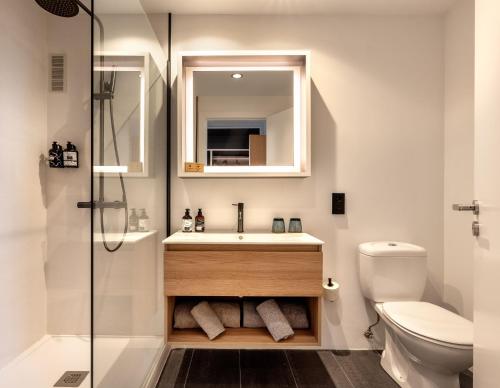 Estudio Xtra Space del hotel INNSiDE Barcelona Aeropuerto. Foto 15