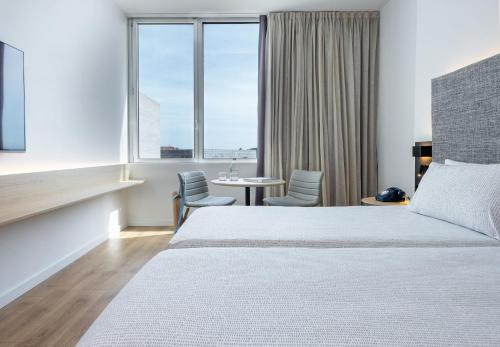 The Studio del hotel INNSiDE Barcelona Aeropuerto. Foto 16