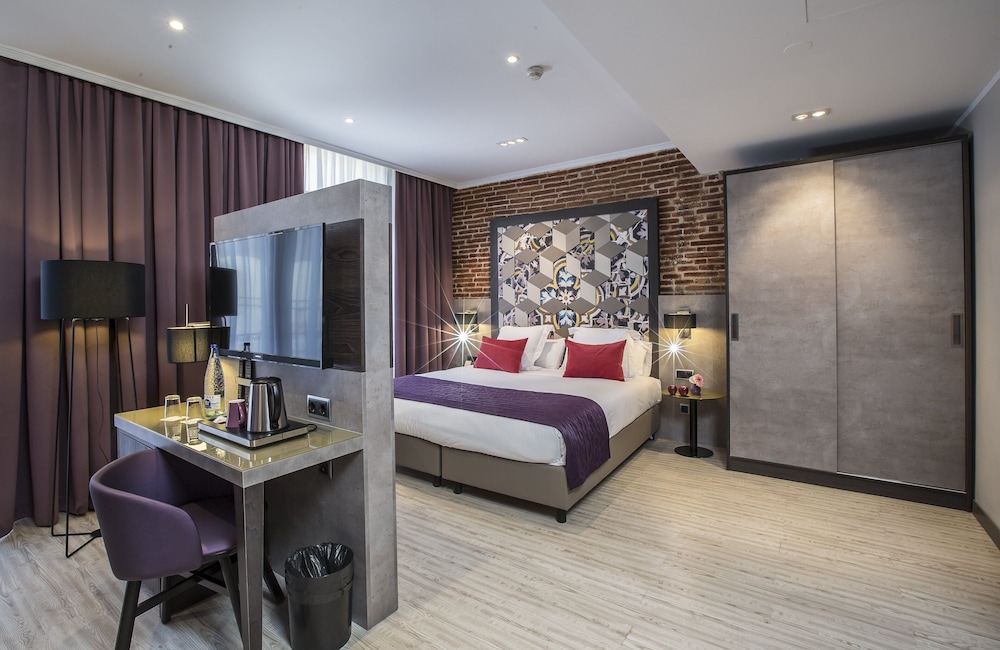 Habitación Deluxe del hotel Leonardo Barcelona Las Ramblas